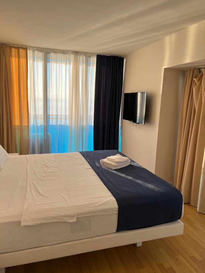 The Best Beach Aparthotel Orbi City 巴统 外观 照片